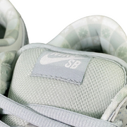 Nike SB Dunk Low White Lobster (Friends and Family)