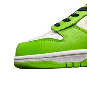 Nike SB Dunk Low Supreme Stars Mean Green